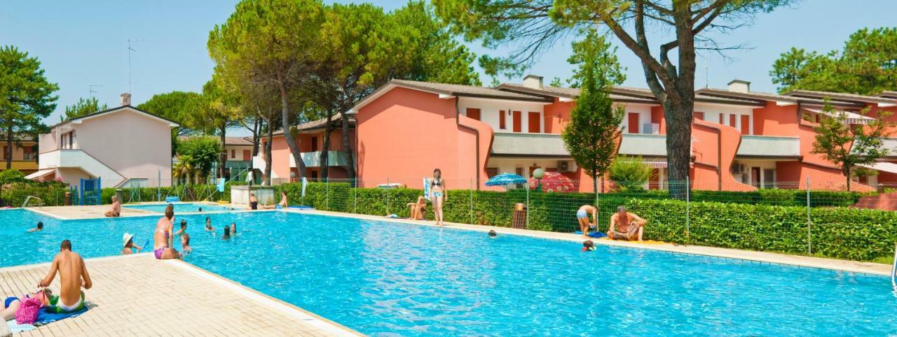 Villaggio Azzurro Бибионе Экстерьер фото